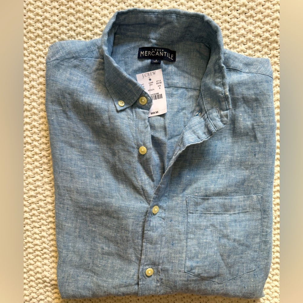 Men’s J. Crew Mercantile small light blue Linen button down